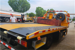 海盐附近拖车电话号码服务